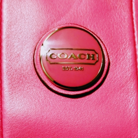 Coach, NWOT, Signature Stripe Perforated Carryall, Watermelon Pink 🍉 - Picture 5 of 12